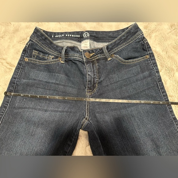 W62 Curvy Fit Bermuda Dark Blue Demin Jean Shorts - Picture 12 of 13